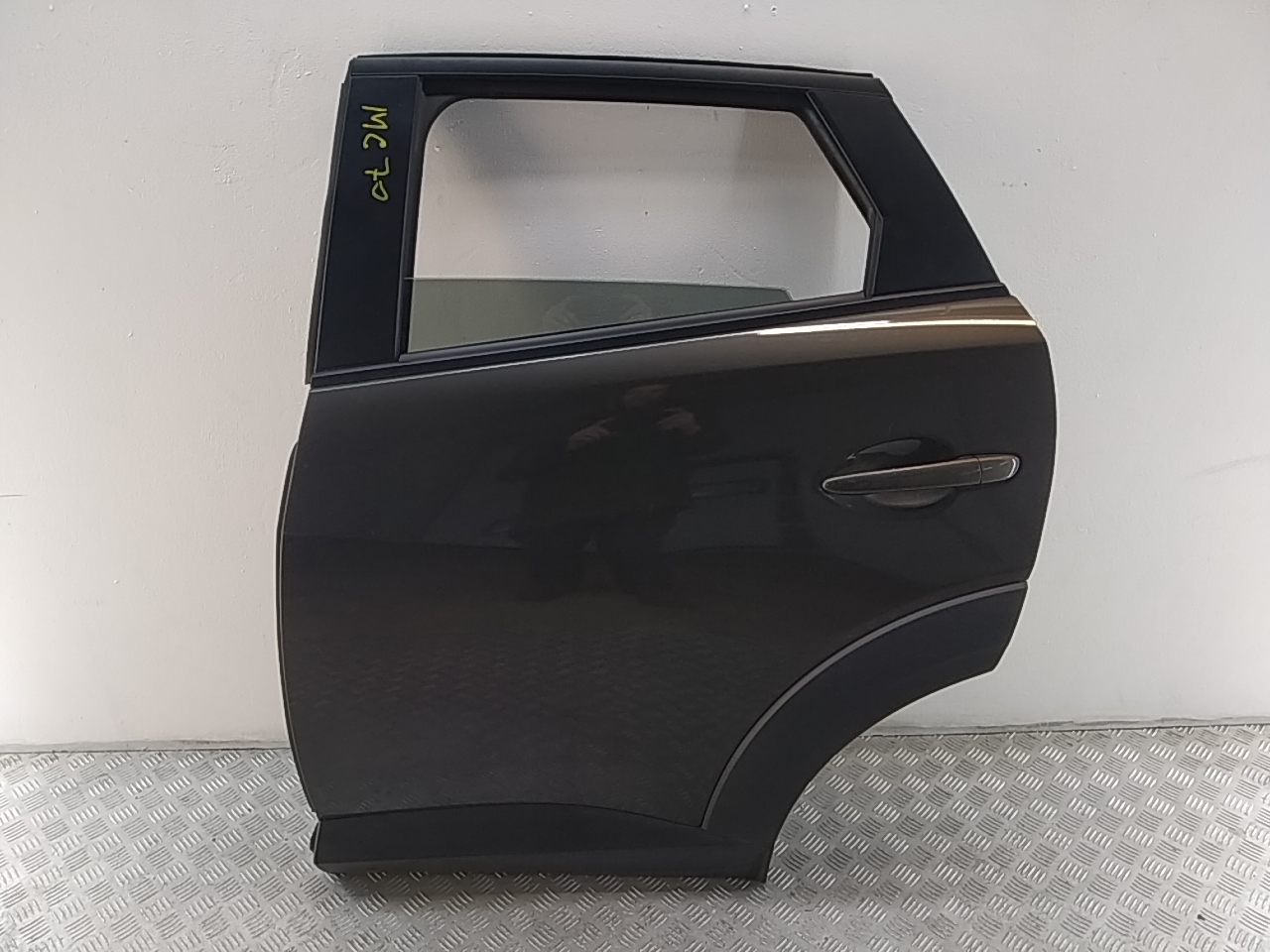 Дверь задняя левая