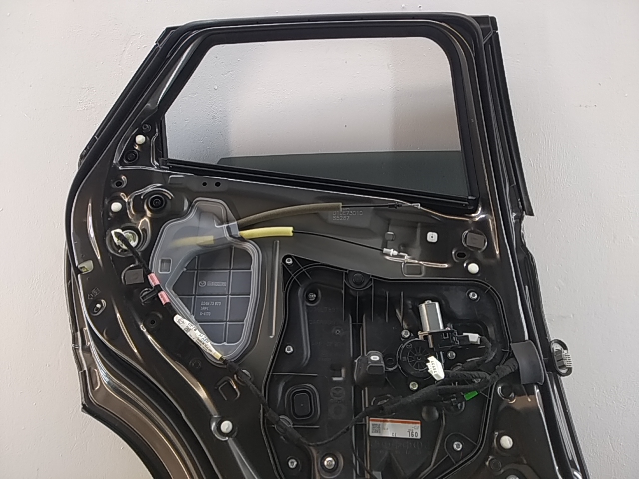 Дверь задняя левая