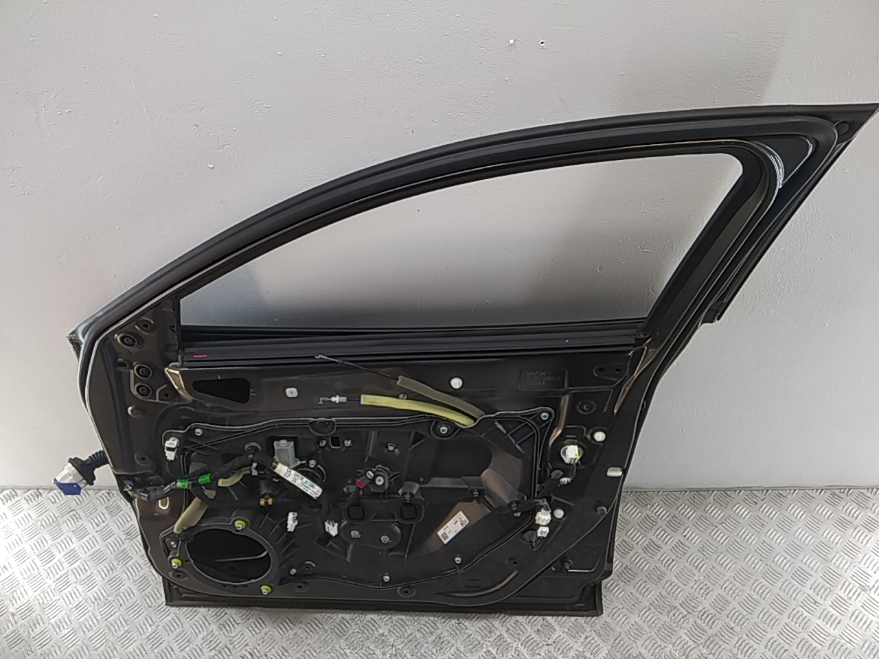 Дверь передняя правая