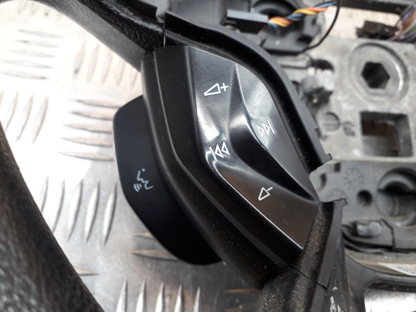 Кнопка многофункциональная