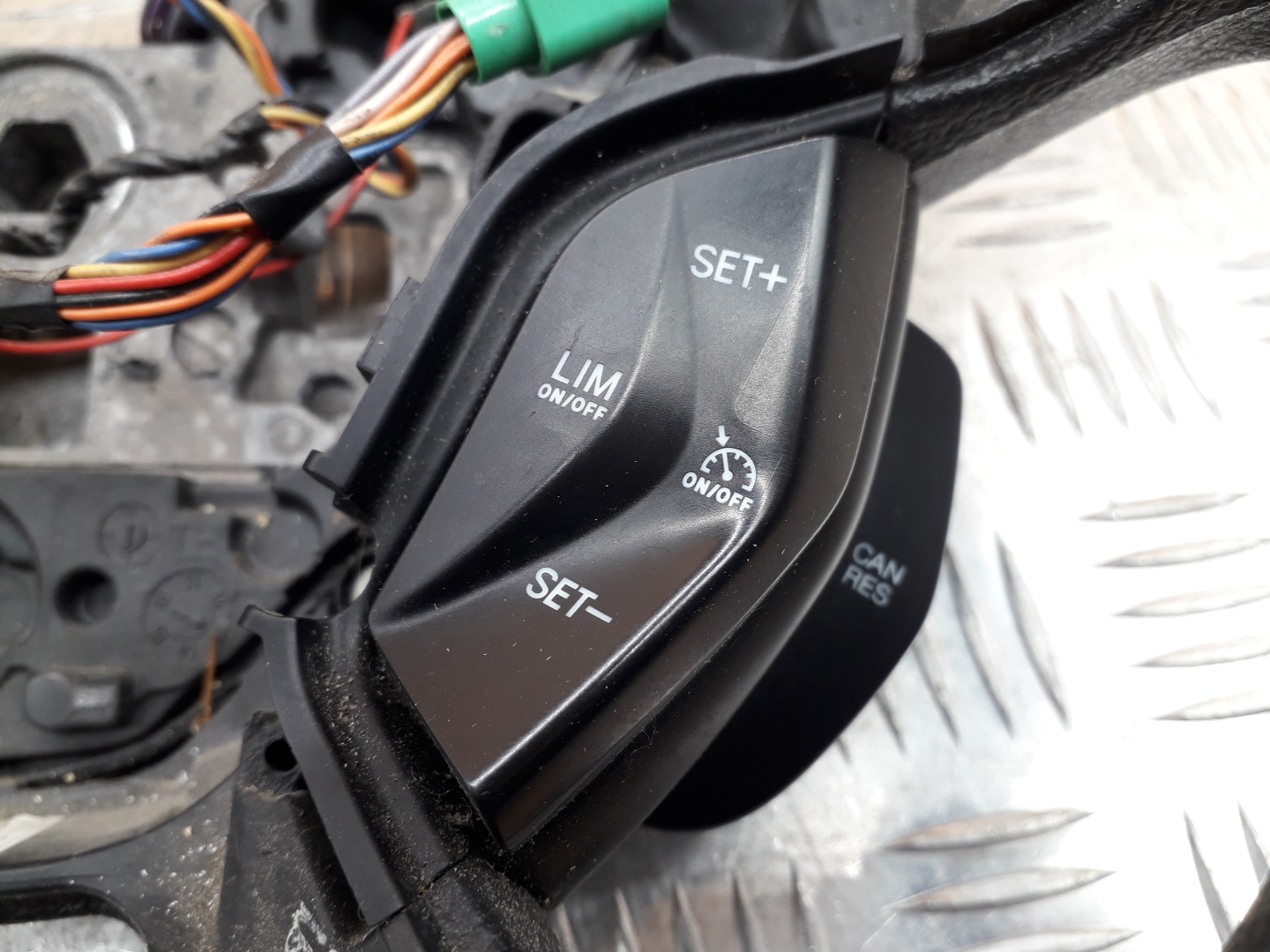 Кнопка многофункциональная