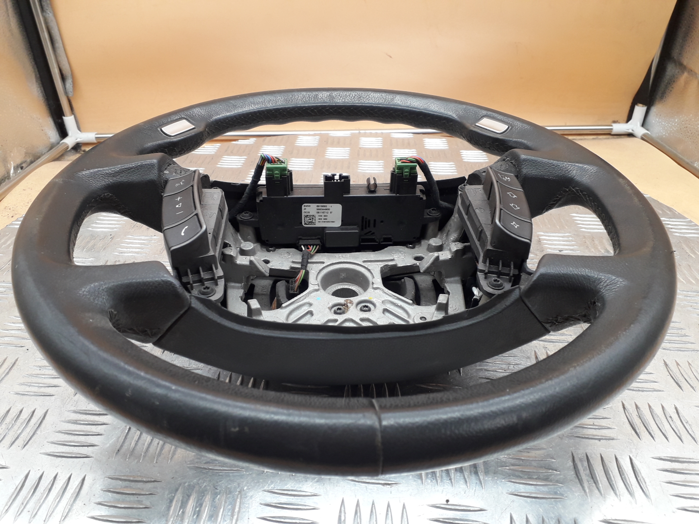 Рулевое колесо (руль)