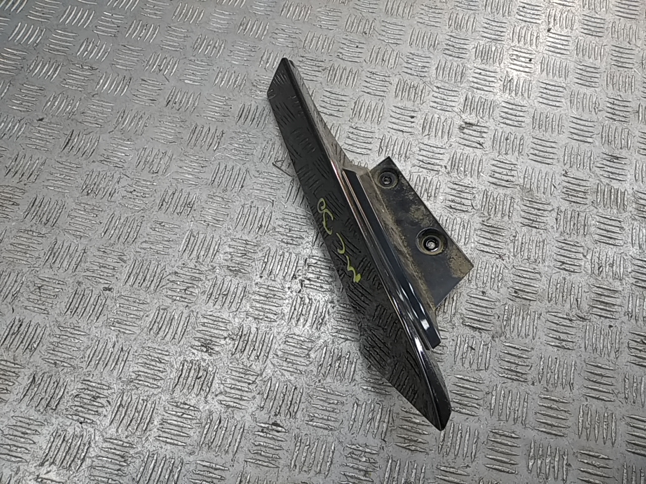 Накладка двери багажника