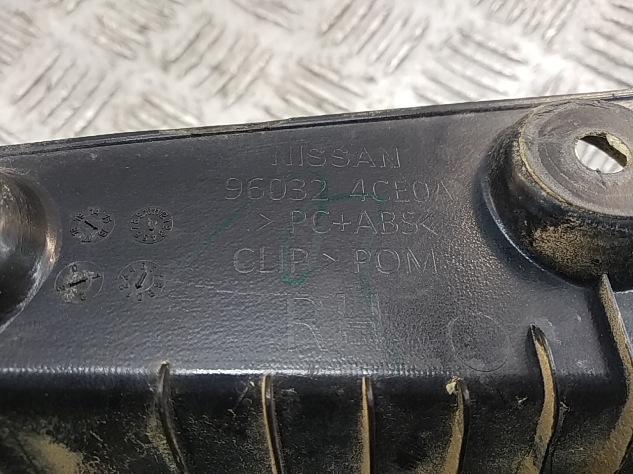 Накладка двери багажника