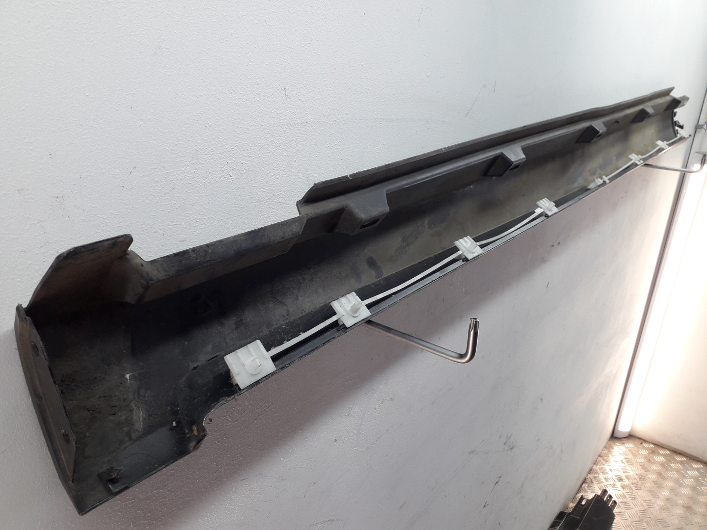 Накладка на порог (наружная)