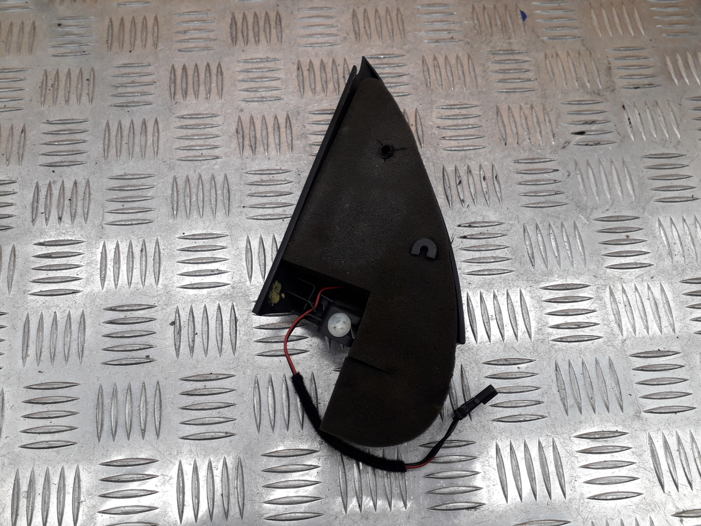 Накладка зеркала правого внутренняя