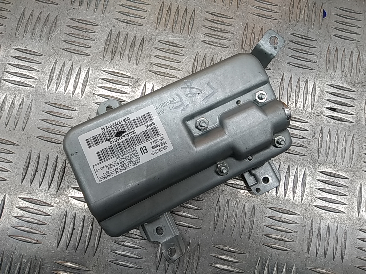 Подушка безопасности в дверь