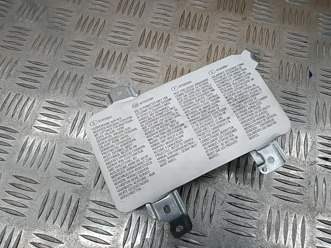 Подушка безопасности в дверь