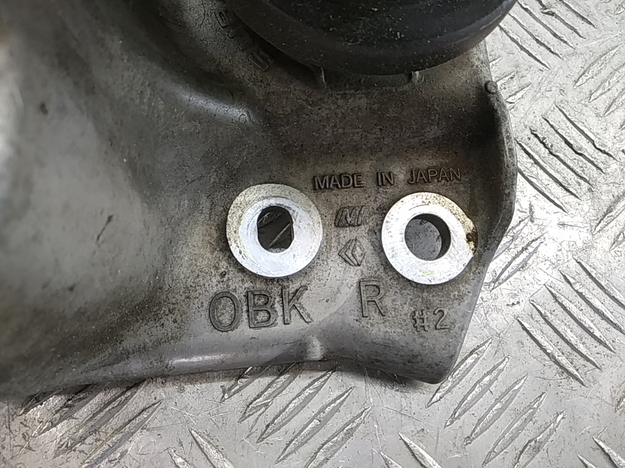 Опора двигателя