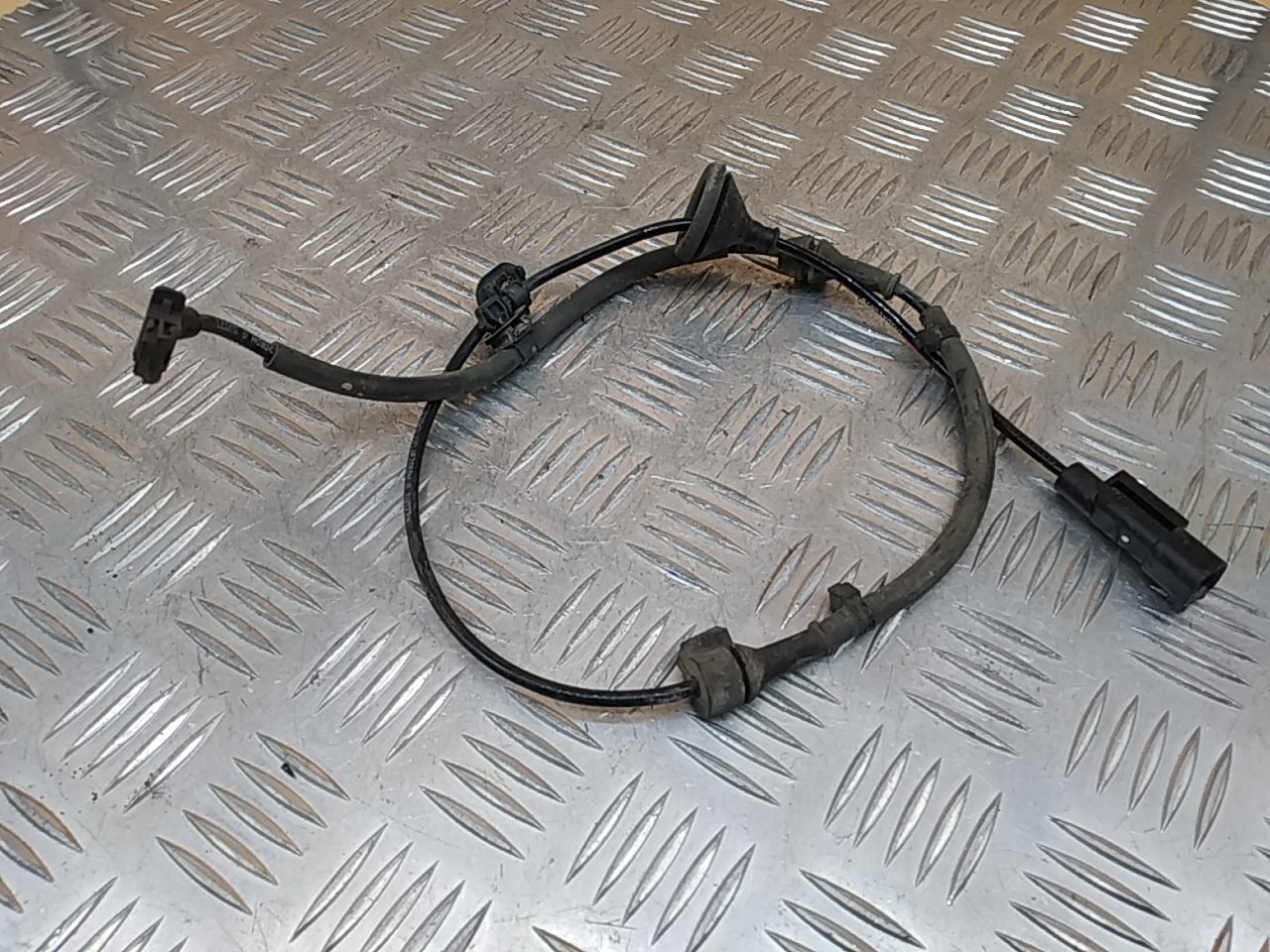 Датчик ABS задний правый