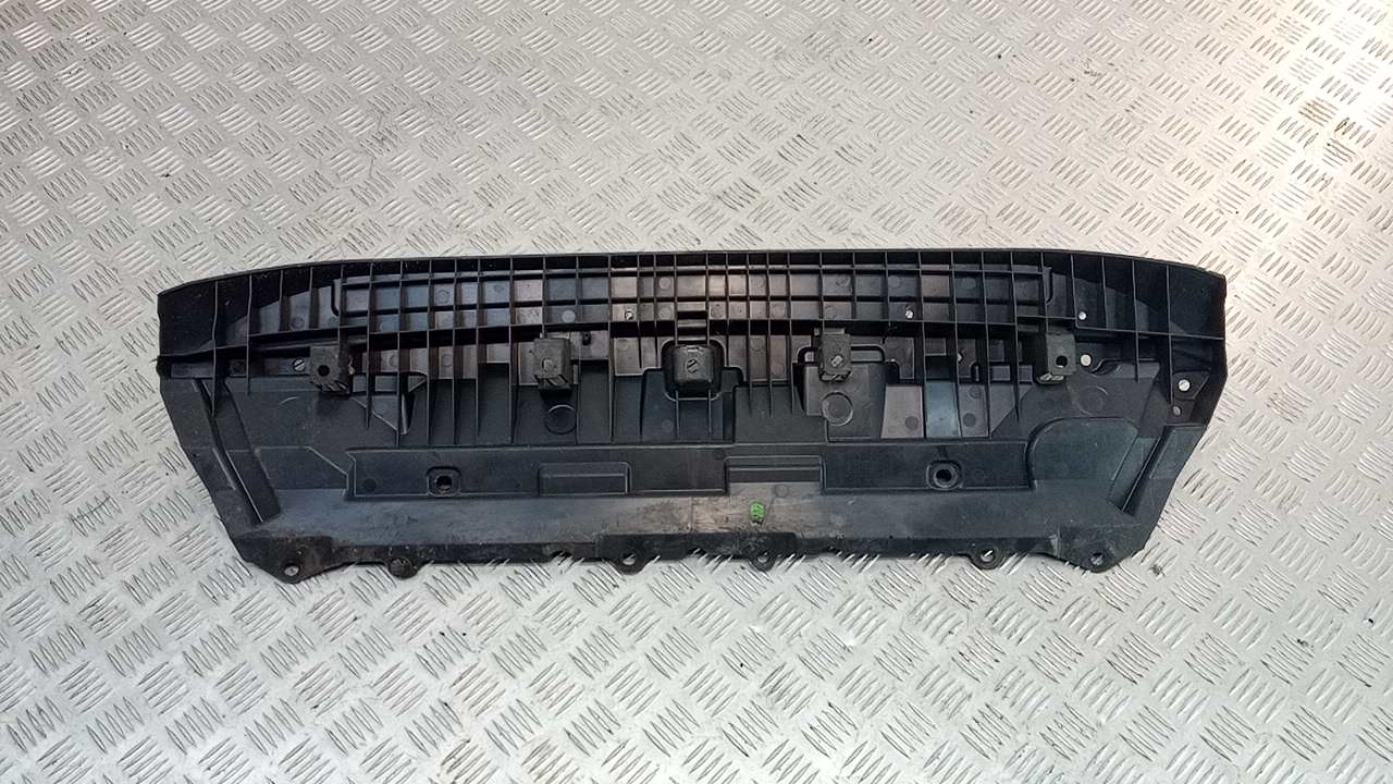 Пыльник переднего бампера