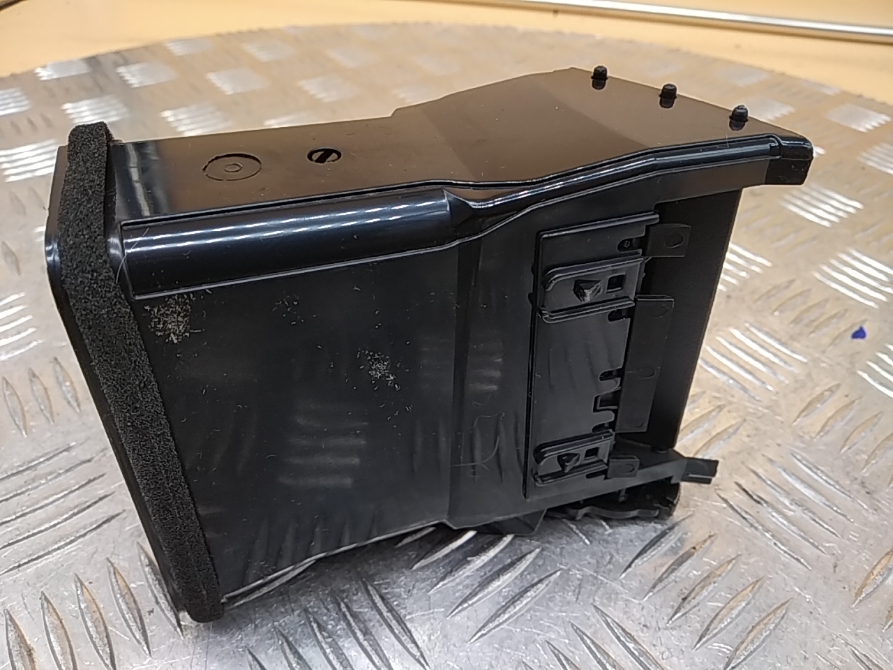 Дефлектор воздушный