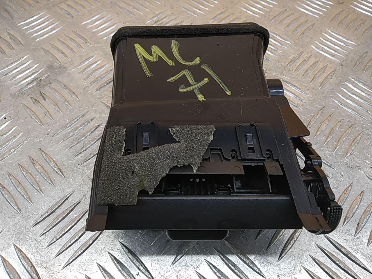 Дефлектор воздушный