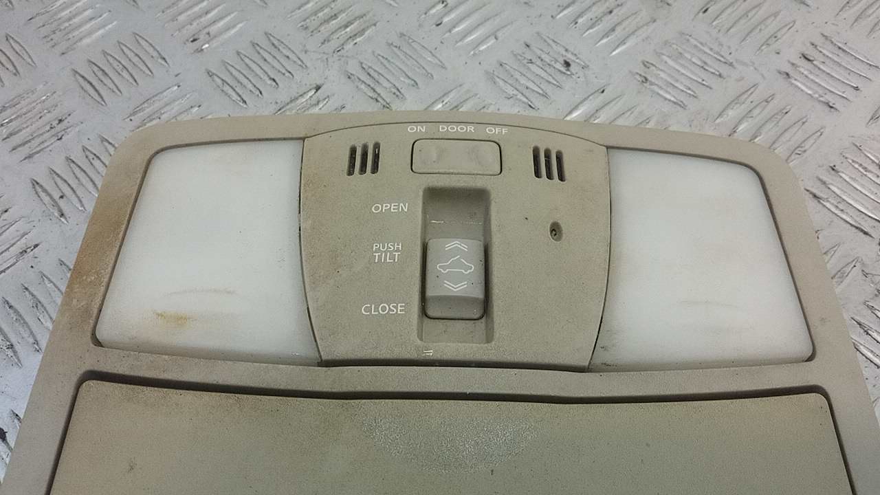 Плафон салонный