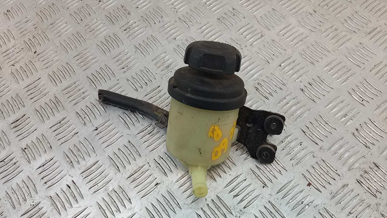 Бачок ГУР