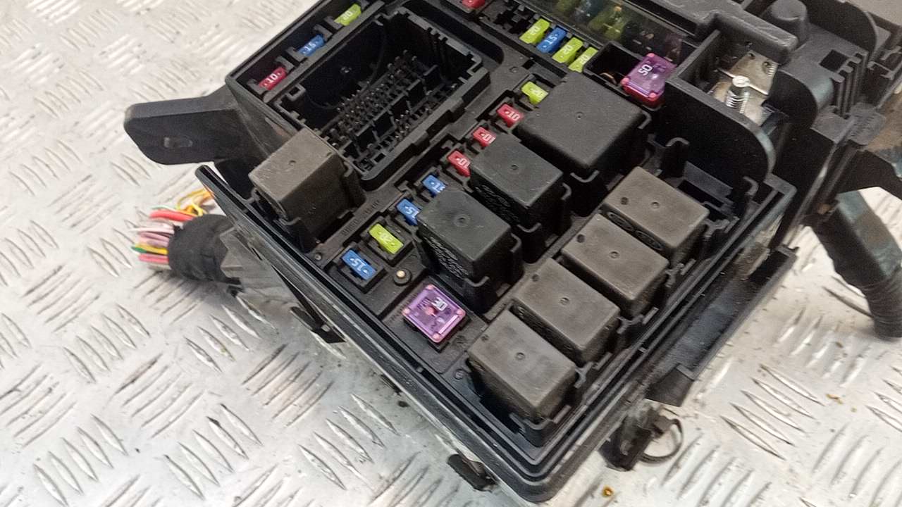 Блок предохранителей