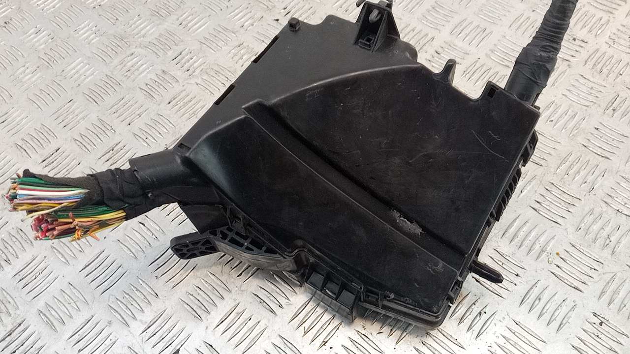 Блок предохранителей