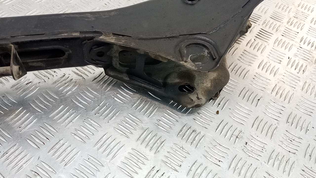 Балка задняя