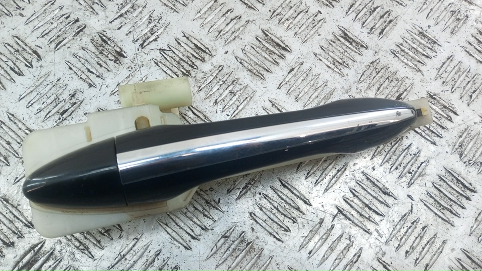 Ручка двери задней наружная правая