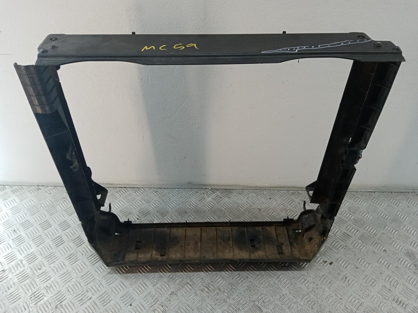 Рамка радиатора