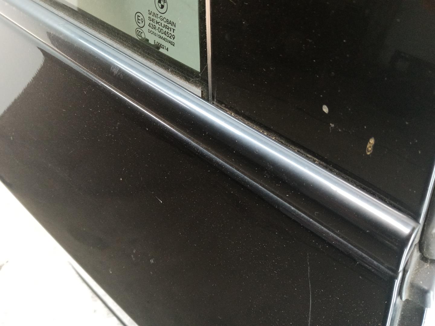 Накладка стекла заднего правого