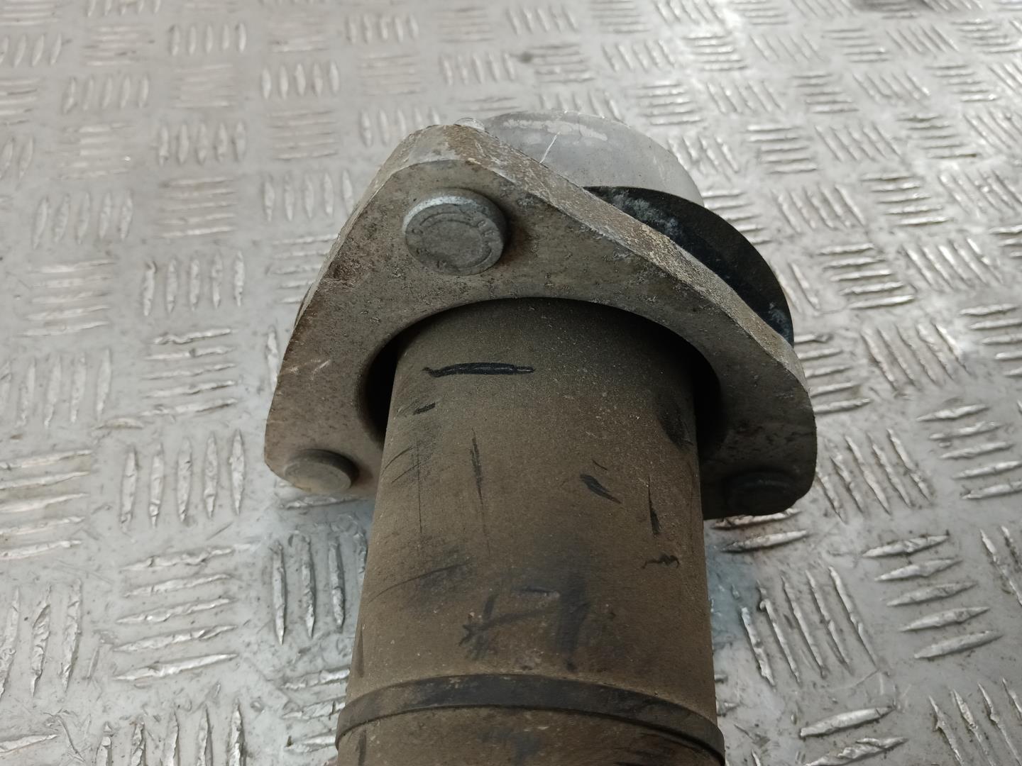 Опора заднего амортизатора