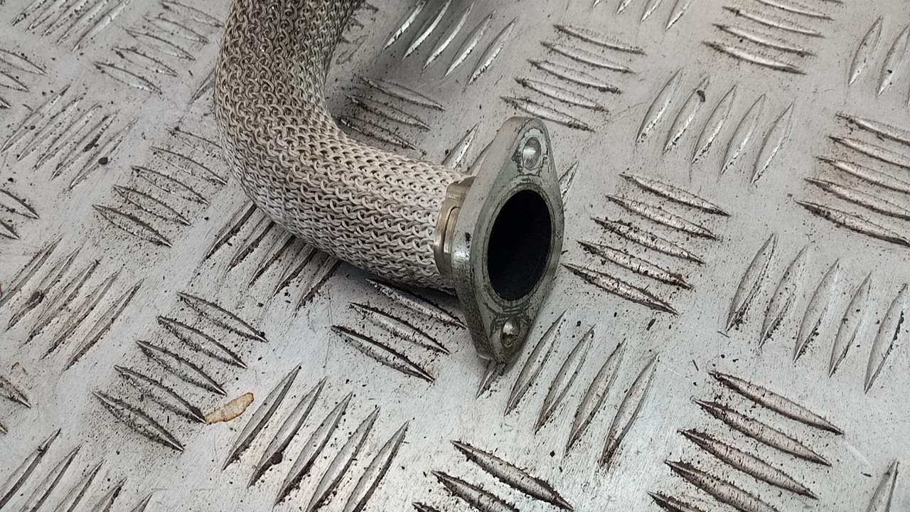 Трубка картерных газов