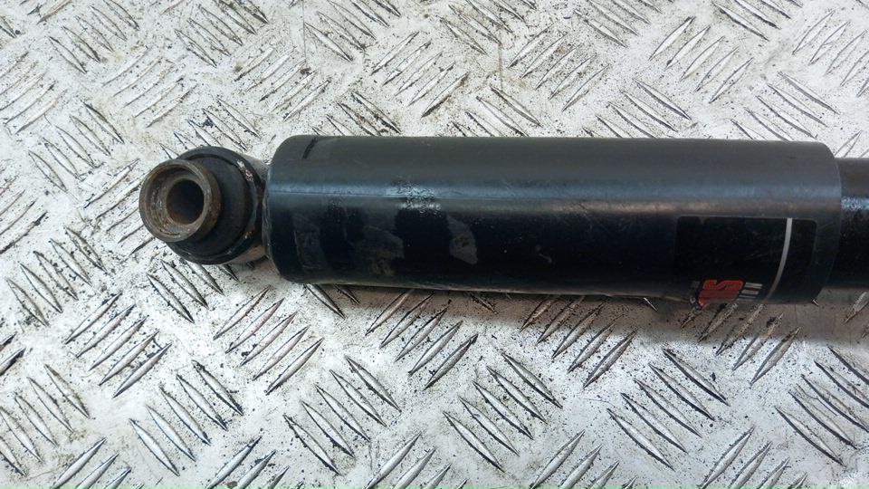 Амортизатор задний (стойка)