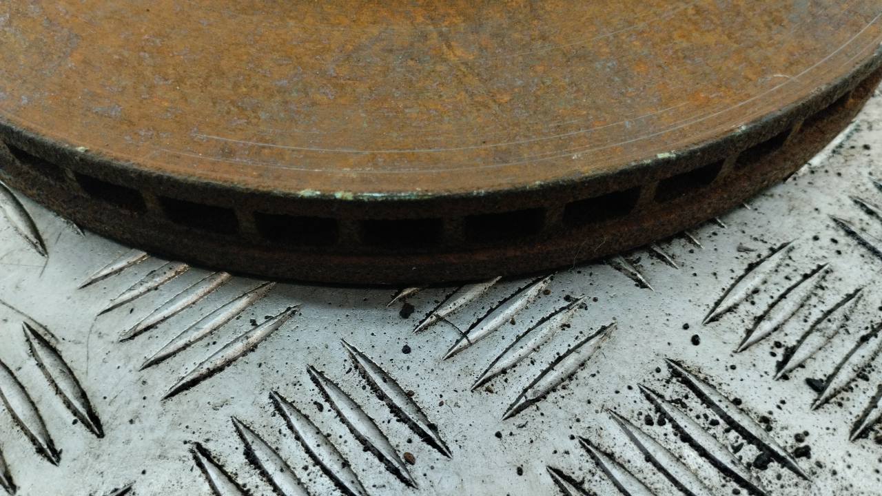 Диск тормозной передний вентилируемый