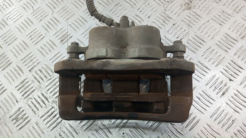 Суппорт передний правый