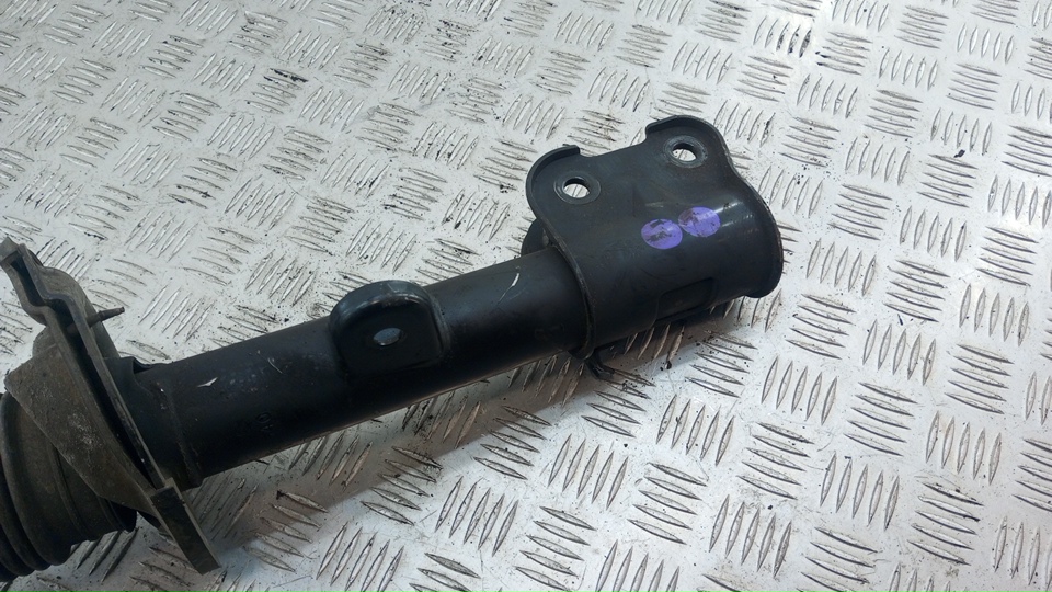 Амортизатор передний правый