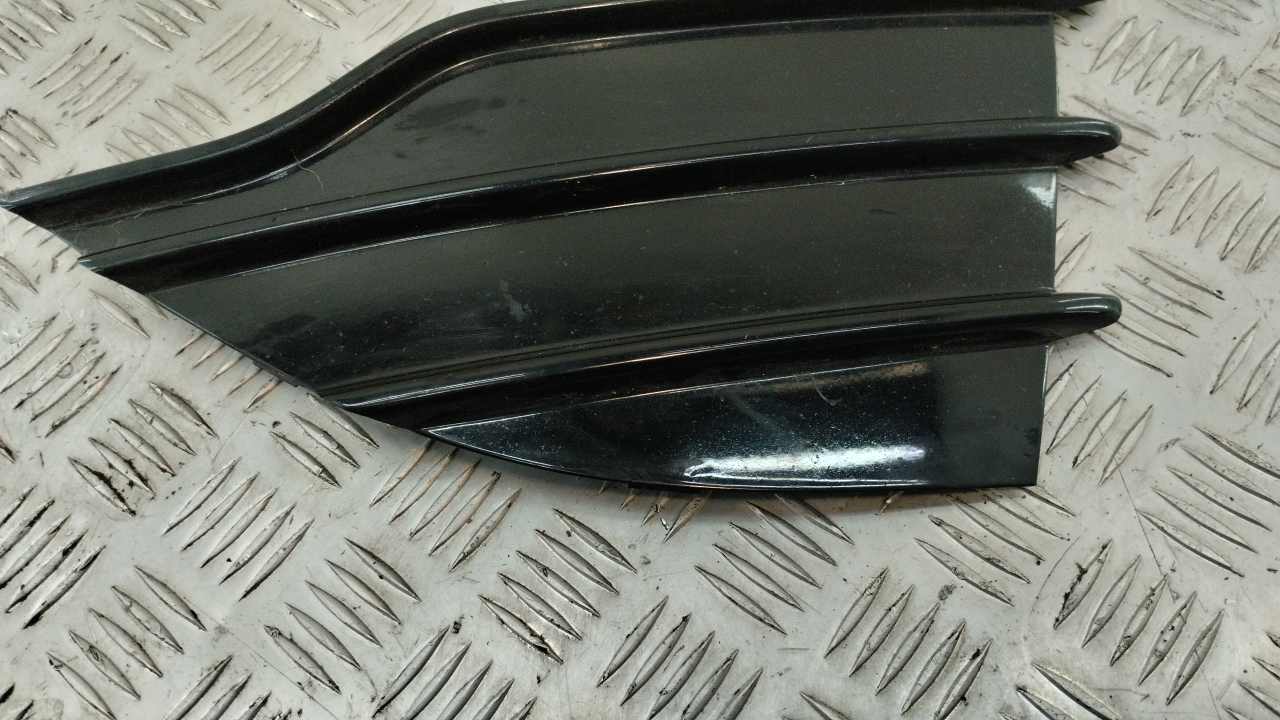 Решетка в бампер левая