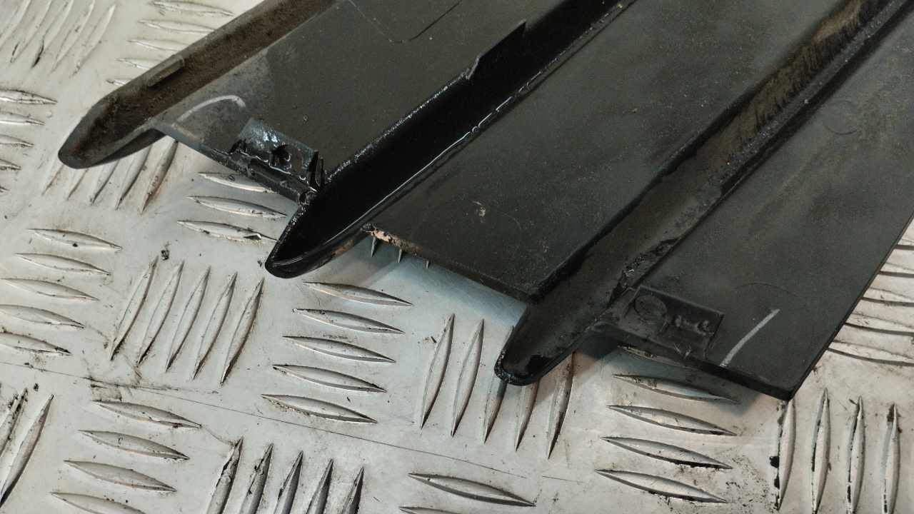 Решетка в бампер левая