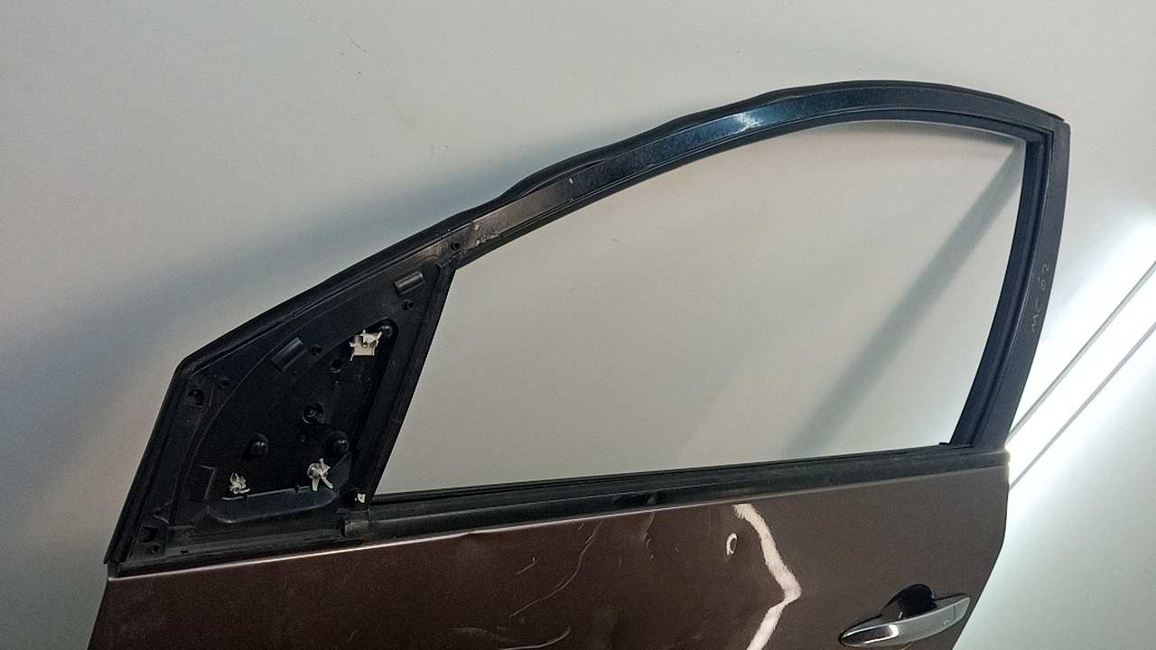 Дверь передняя левая