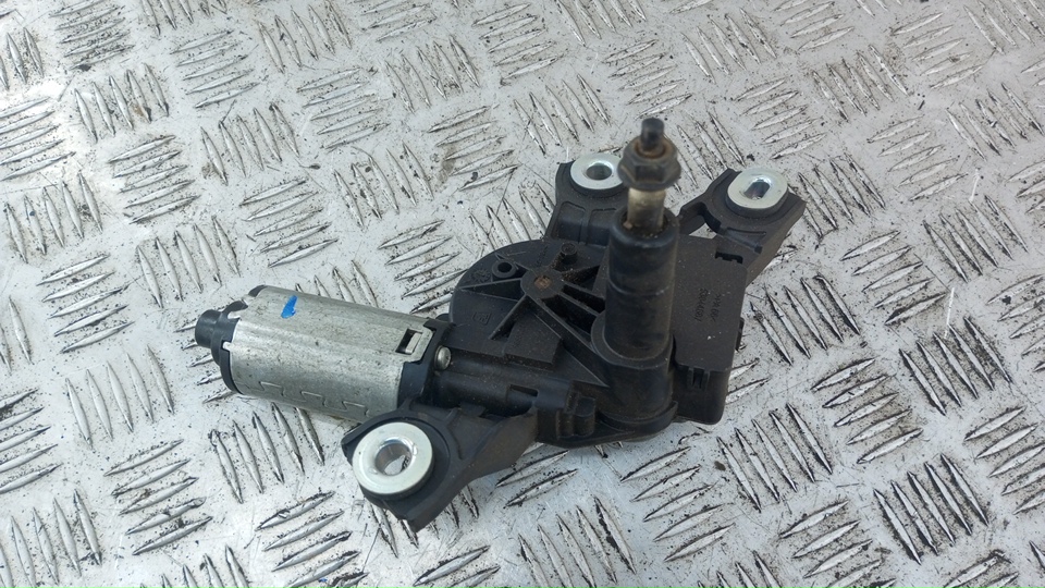 Моторчик стеклоочистителя задний