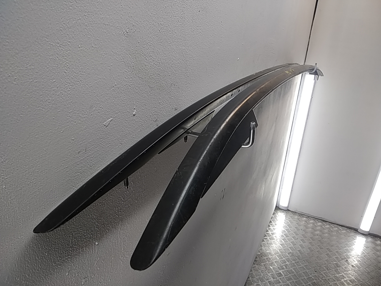 Рейлинги (релинг) к-кт (планки на крышу)