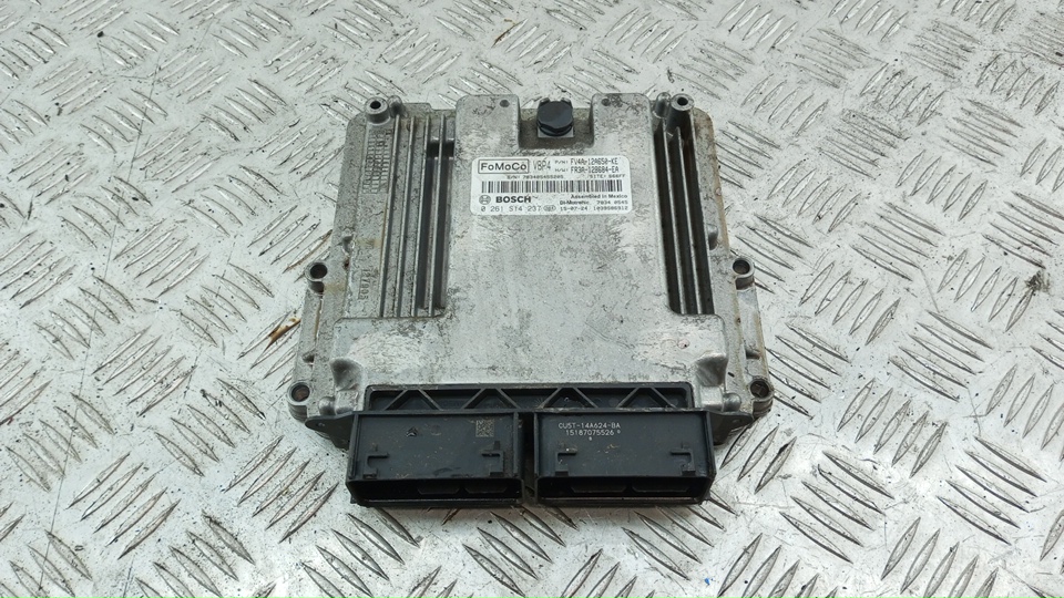 Блок управления двигателем