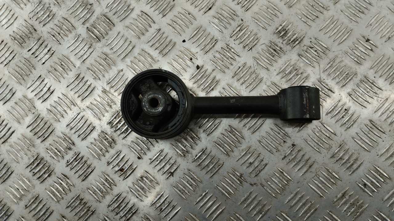 Опора двигателя задняя