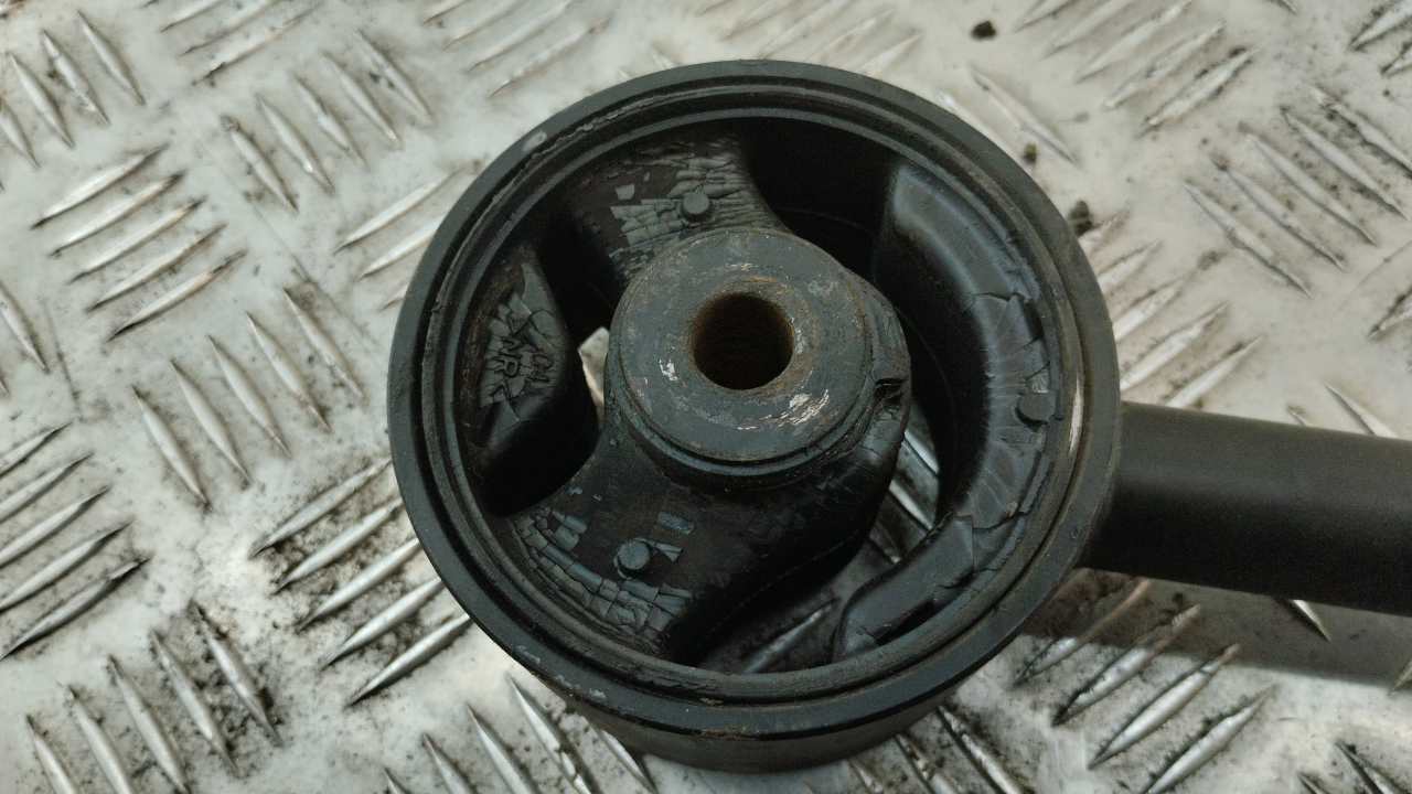 Опора двигателя задняя