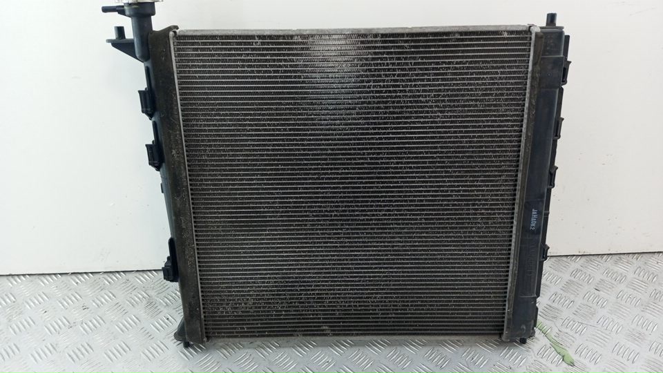 Радиатор охлаждения двигателя