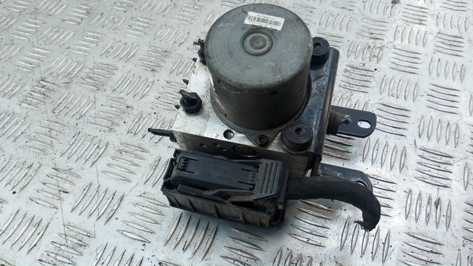 Блок ABS (насос)