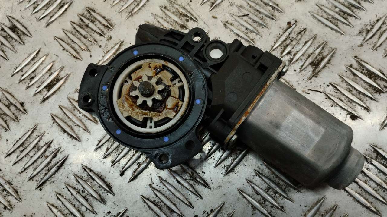 Моторчик стеклоподъемника