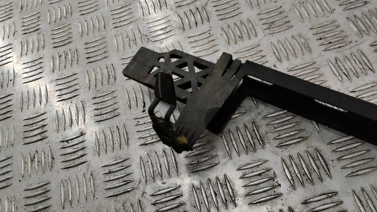 Кронштейн радиатора