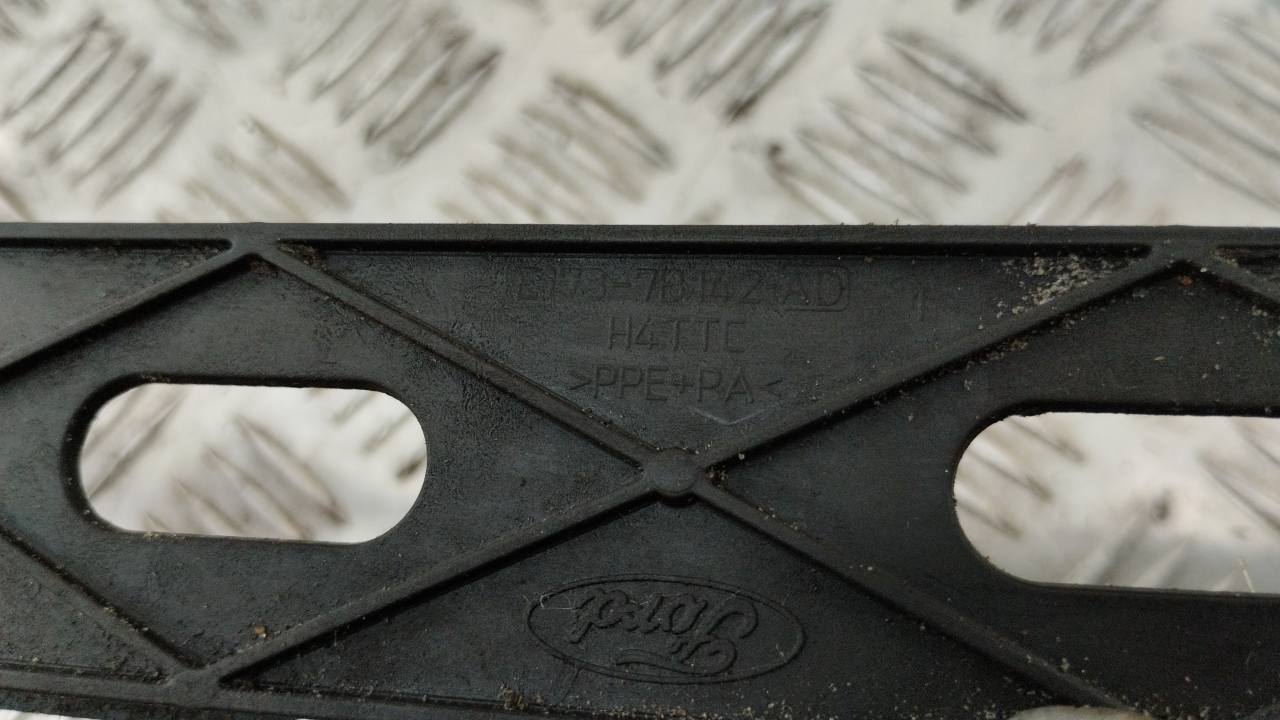 Кронштейн радиатора