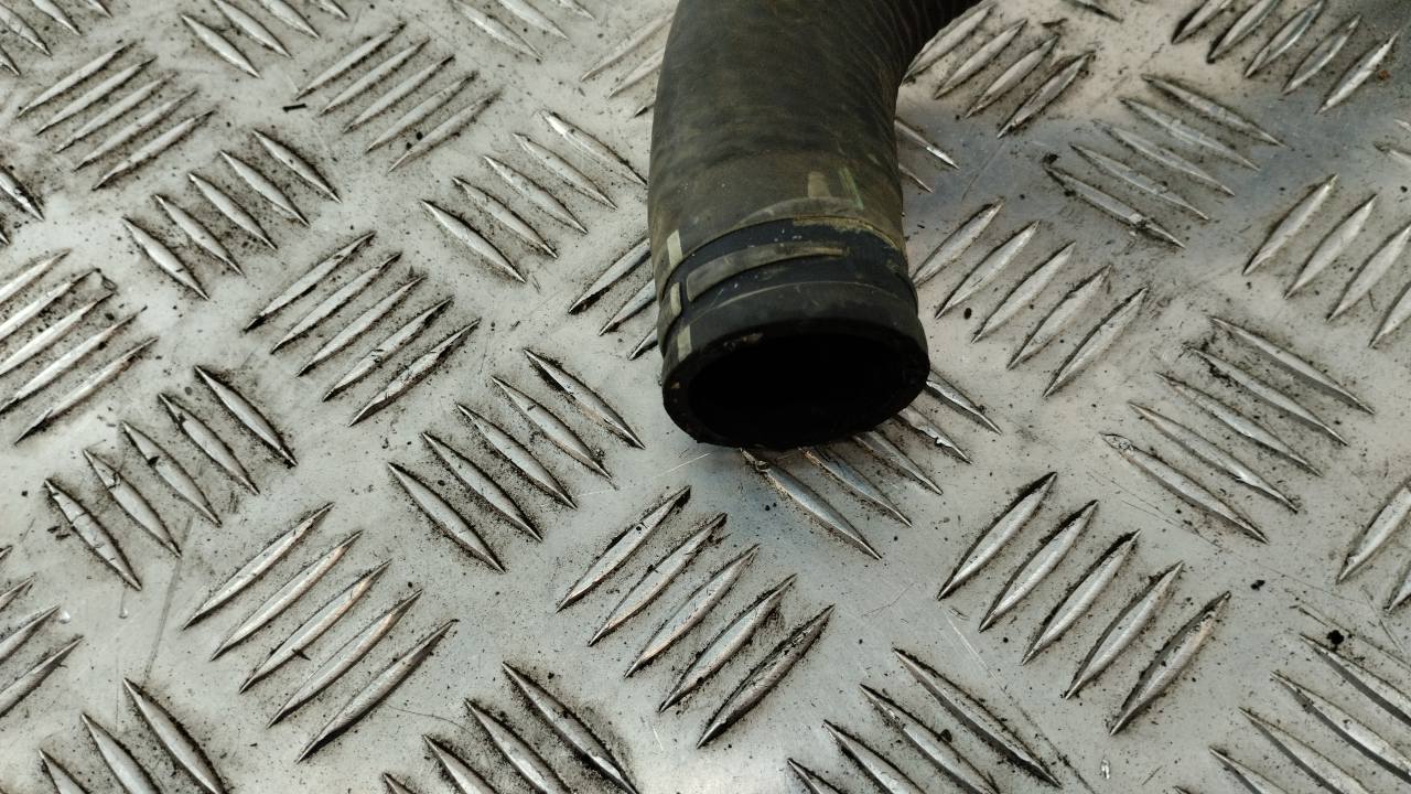 Патрубок радиатора