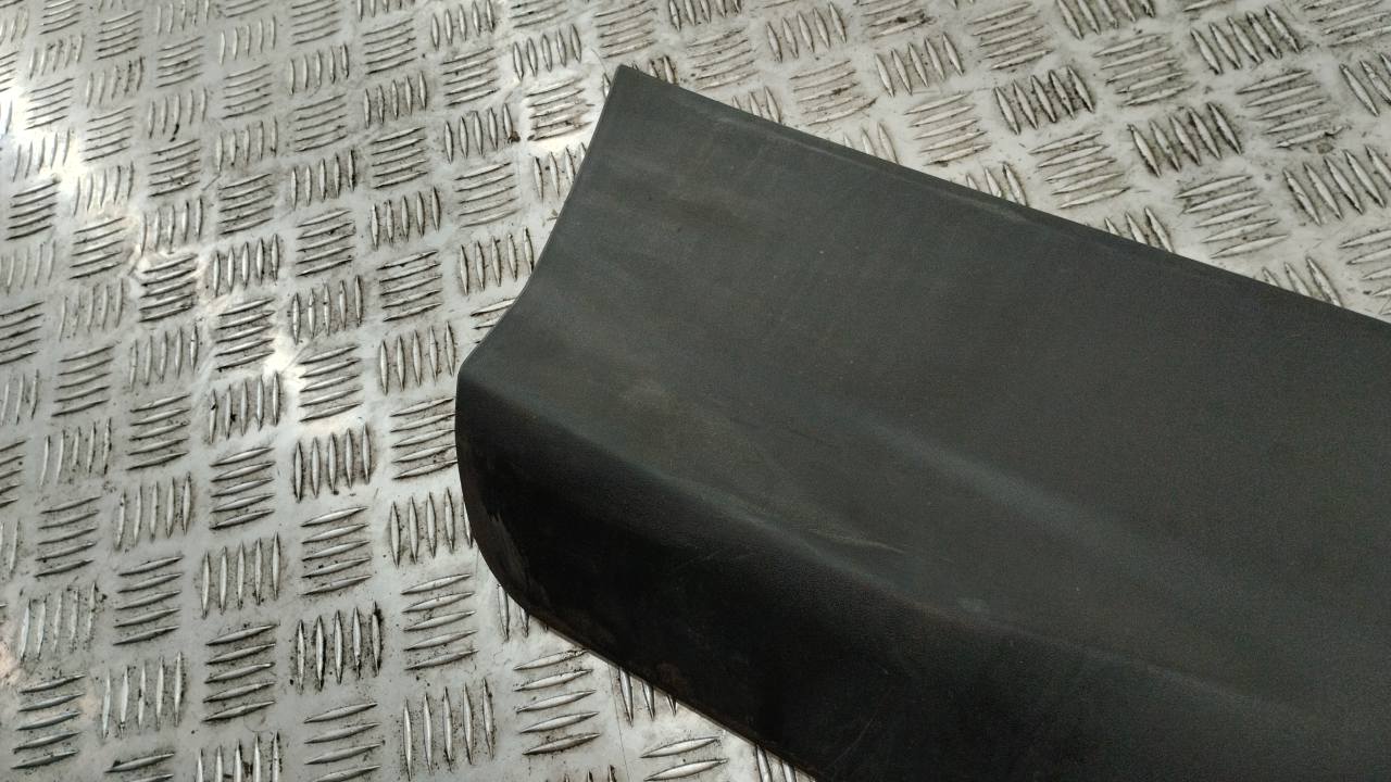 Накладка двери задней правой