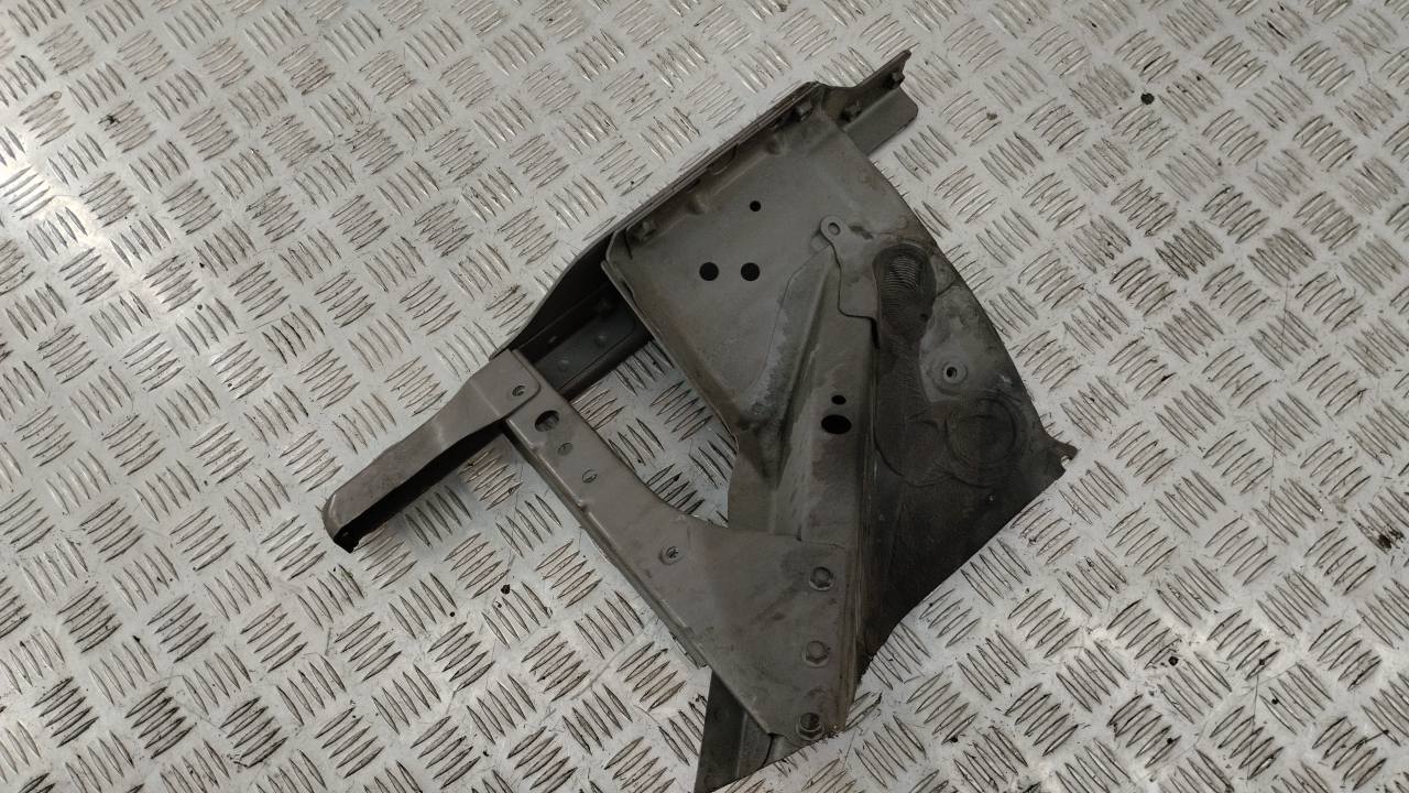 Лонжерон передний правый