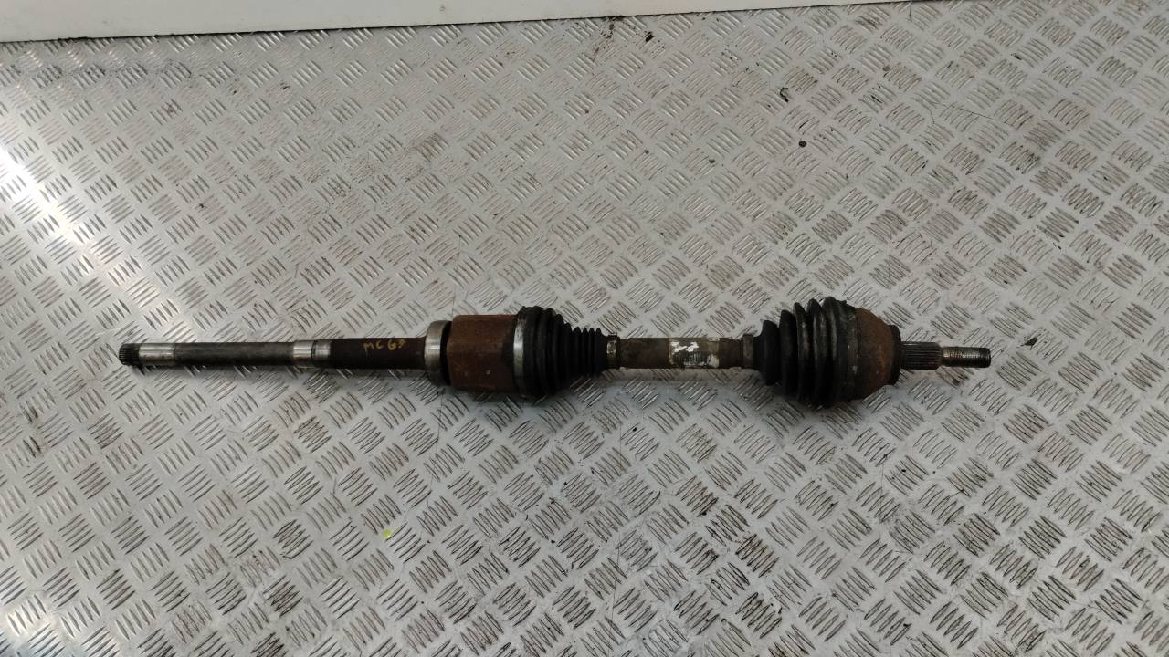 Полуось передняя правая