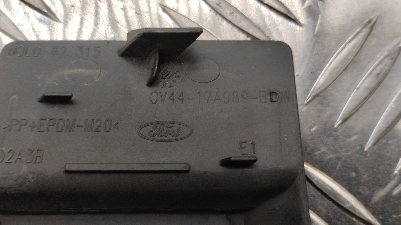 Заглушка буксировочного крюка