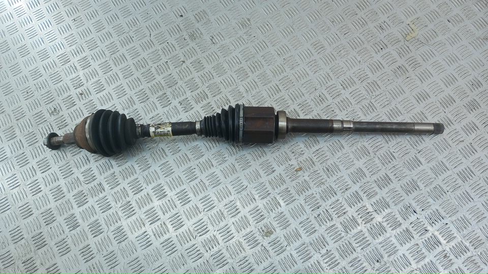 Полуось передняя правая